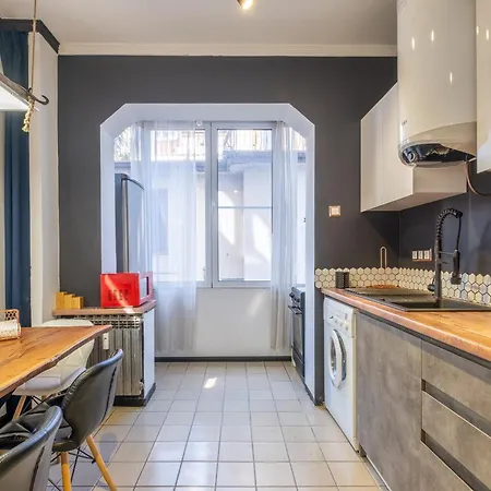 Modern , Spacious 2br In Center * Sofia