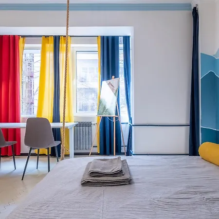 Modern , Spacious 2br In Center Apartment