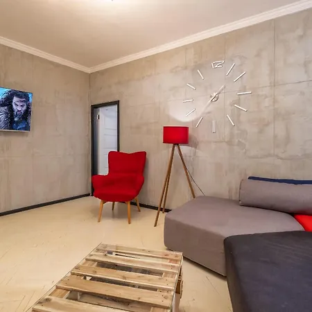 Modern , Spacious 2br In Center Софія