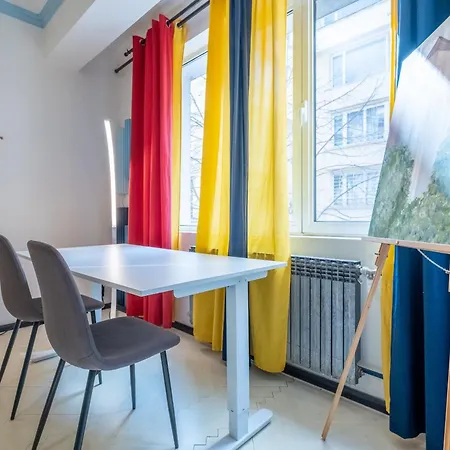 Modern , Spacious 2br In Center Софія
